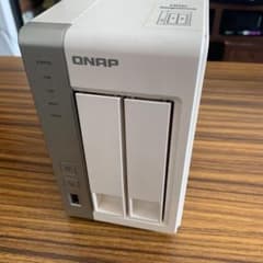 多機能NAS　QNAP TS-220 4TB HDD付のサムネイル