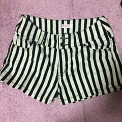 ストライプ ショートパンツのサムネイル