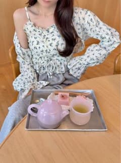 GRL グレイル 花柄シアーボレロ×リボンフリルキャミソールアンサンブルのサムネイル