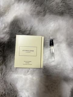 Jo MALONE ジョーマローン ヴェルベットローズ&ウード 香水 サンプルのサムネイル