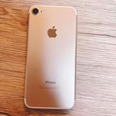 iPhone7 128GB SIMロック解除済 ゴールドのサムネイル