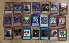 遊戯王 カード 大量売り 「バラ売り可！欲しいカードをコメントください！」 遊戯王 カード まとめ売り 17枚セット バラ売り可！ - メルカリ