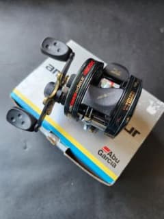 アブ アンバサダー4600C RD今江(中古·美品) アブ アンバサダー4600C RD今江(中古·美品) - メルカリ