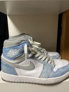 Nike Air Jordan 1 High OG "Hyper Royal"のサムネイル