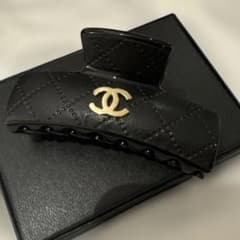 CHANEL（シャネル）ヘアクリップ キルティング 黒 ブラック - メルカリ