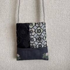 ミナペルホネンの布で作ったミニポシェット - メルカリ
