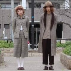 レトロ スーツのサムネイル