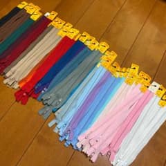 ⭐︎大量処分⭐︎YKKエフロンファスナー　20cmのサムネイル