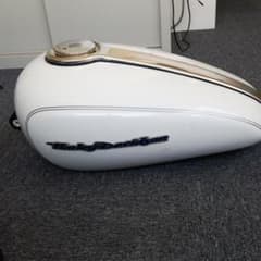 ハーレーXL1200タンクのサムネイル