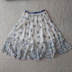 フラワープリント フレアスカート S、膝下 フェルーのサムネイル