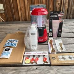 新品キャンプセット　バーゴ　Coleman  lueスプーン　etc...のサムネイル