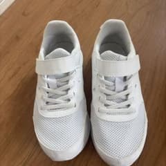 New Balance スニーカー ホワイト キッズ　20センチのサムネイル