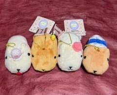 カピバラさん ホワイトさん ボールチェーン付きぬいぐるみ 4種セットのサムネイル
