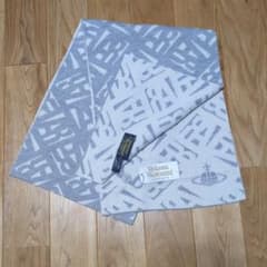 vivienne westwood マフラーのサムネイル