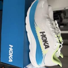 HOKA CLIFTON 11