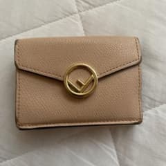 FENDI フェンディ　ミニ財布　ピンクのサムネイル