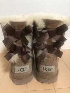 Aya☆様専用　UGG ブーツ　16㎝のサムネイル