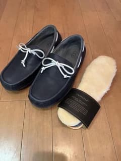 UGG アグ ネイビー ローファー モカシン - メルカリ