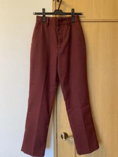 urban research センタープレスパンツ ワインレッドのサムネイル