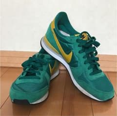 NIKE ナイキ スニーカーのサムネイル
