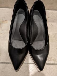 ユニクロUNIQLO　パンプス　23.5cm コンフィールタッチパンプスのサムネイル