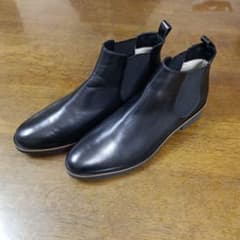新品！LANVIN ブラック サイドゴアブーツのサムネイル