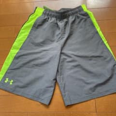 アンダーアーマー ハーフパンツ　YXLのサムネイル
