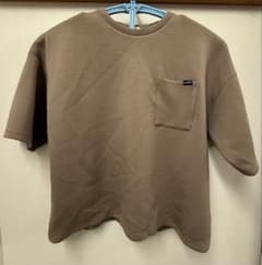 【新品・未使用】Java ポケット付き Tシャツ ブラウンのサムネイル