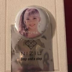 NIZIU まゆか　缶バッジのサムネイル