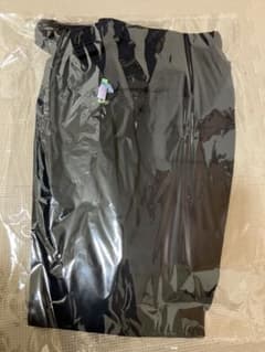 【クリーニング済/159cm裾上げ済】UNIQLOマタニティパンツ　ネイビーのサムネイル