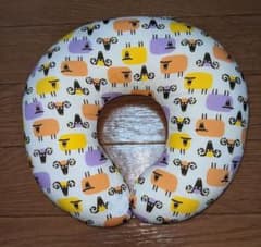 エスメラルダ ドーナツ枕のサムネイル
