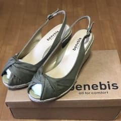 ベネビス  サンダル❣️のサムネイル