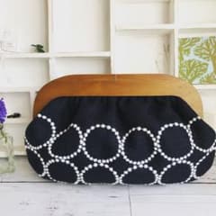 ミナペルホネンの3way木工がま口クラッチバッグ♪ハンドメイド☆のサムネイル