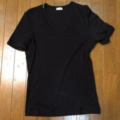 ほぼ未使用極上美品！DOLCE&GABBANA   リブ編みVネックブ黒Tシャツのサムネイル