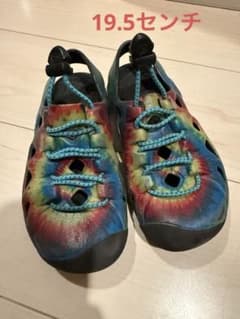 KEEN、キッズサンダルのサムネイル
