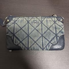COACH デニム キルティング ポーチ ネイビーのサムネイル