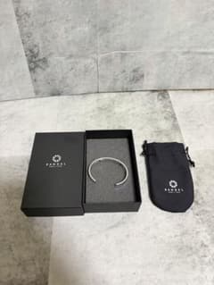 【新品未使用】BANDEL バングル シルバー L/LL 専用ポーチ・箱付き 新品 バンデル BANDEL バングル シルバー 65cm 専用ポーチ・箱付き