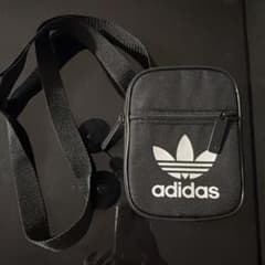 adidas ミニ ショルダーバッグ ブラックのサムネイル