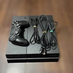 PS4本体 コントローラー・ケーブル付きのサムネイル