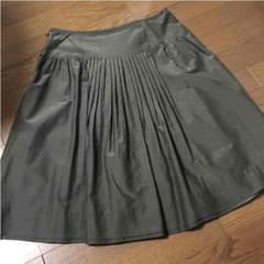 美品 自由区 スカートのサムネイル