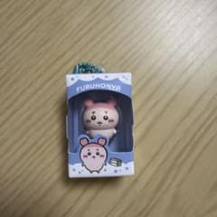 ちいかわ 古本屋 チョコボックスフィギュア キーホルダーのサムネイル