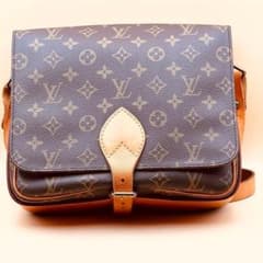 美品 ルイヴィトン モノグラム カルトシエール ショルダー26ｃｍ M51252のサムネイル