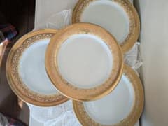 ホワイト/ゴールド 皿 4枚セット - メルカリ