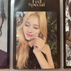 Feel special サナ トレカ twiceのサムネイル