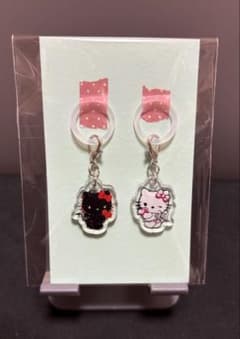 ハローキティ アクリルキーホルダー 2個セットのサムネイル