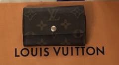 LOUIS VUITTON ダークブラウン キーケースのサムネイル