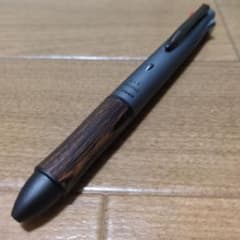 PILOT 4+1 Wood 多機能ペンのサムネイル