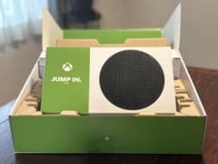 [bulostさま専用] Xbox Series S 512GB 本体のサムネイル