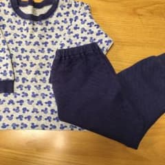 ユニクロ♡ミッキーキルトパジャマ90のサムネイル