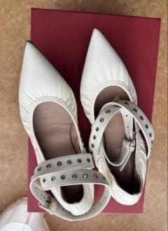 VALENTINO ヴァレンティノ・ガラヴァーニ バレーシューズ 22.5cmのサムネイル